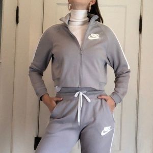 NWOT Nike cropped track jacket in lavender